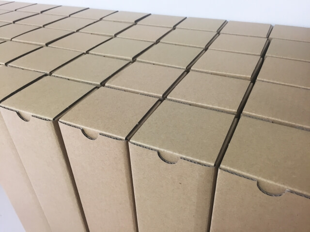 化粧箱の厚みで差がつく！失敗しない紙厚の見極め方